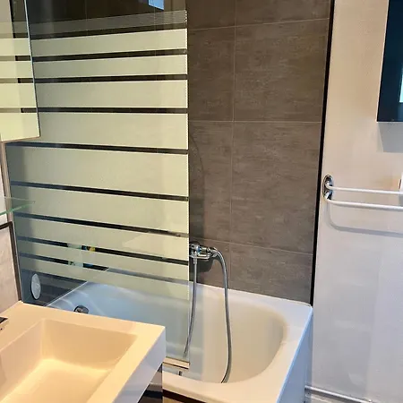 Escale En Entier T2 Centre De * שרבורג